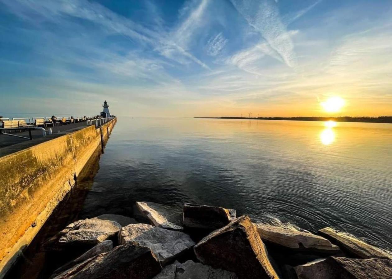Luxe Lodges On Lake Erie Port Dover Ngoại thất bức ảnh