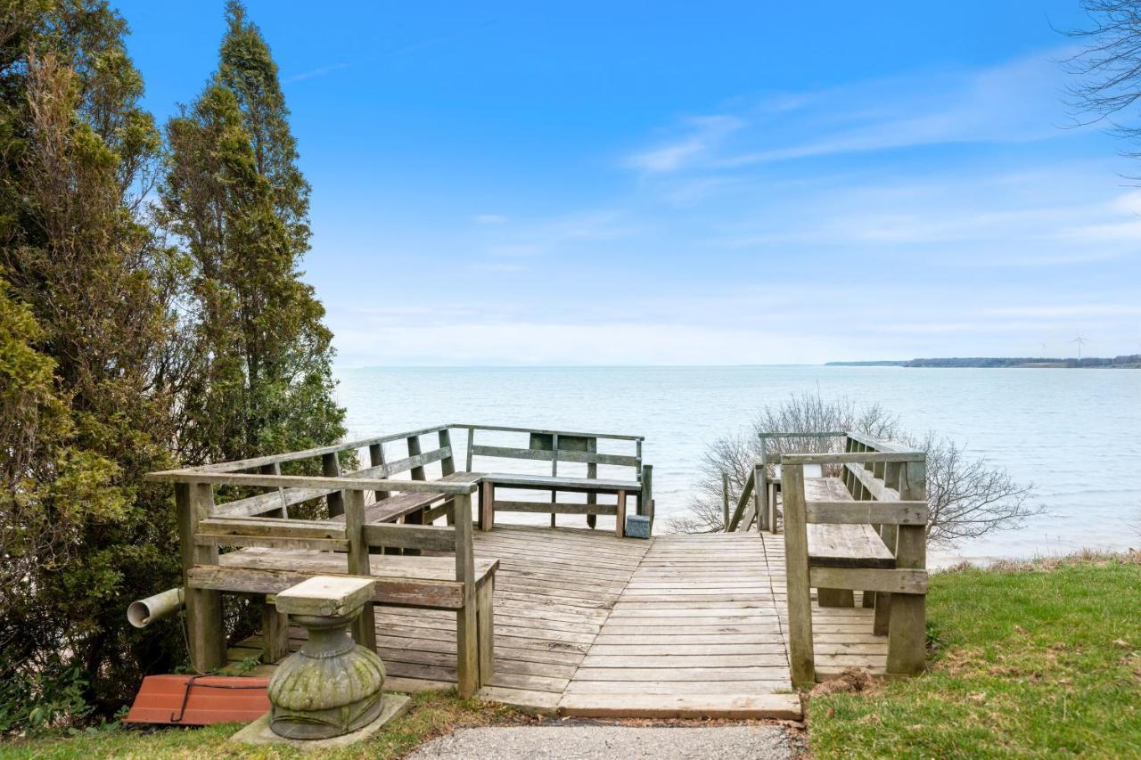 Luxe Lodges On Lake Erie Port Dover Ngoại thất bức ảnh