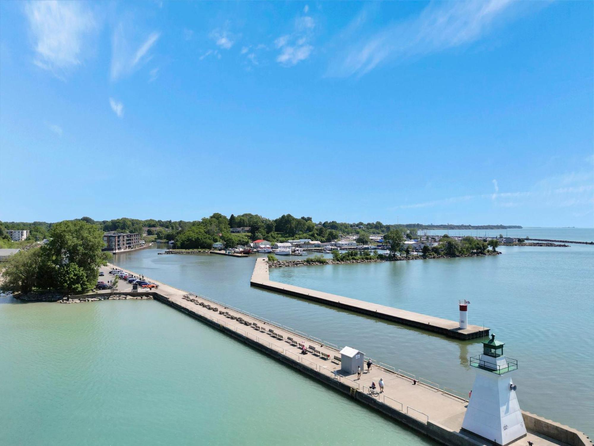 Luxe Lodges On Lake Erie Port Dover Ngoại thất bức ảnh